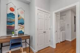 OTR by Vine+Queen Bed+Wifi+Sleep 3pp+WFH+2nd Fl - Image 4