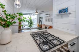 Mt Adams+Mins to OTR+Lux Studio+Stellar City Views - Image 2