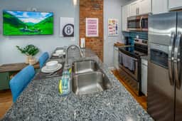 OTR by TQL+Smart TVs+King Bed+Wifi+Sleeps 3+2nd Fl - Image 2