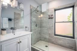 OTR by TQL+Lux King Bed+$ Parking+Smart TVs+3rd Fl - Image 5