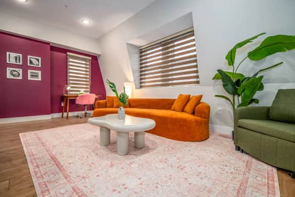 Prime OTR+King Bed+Smart TVs+$ Private Park+4th Fl - Image 2