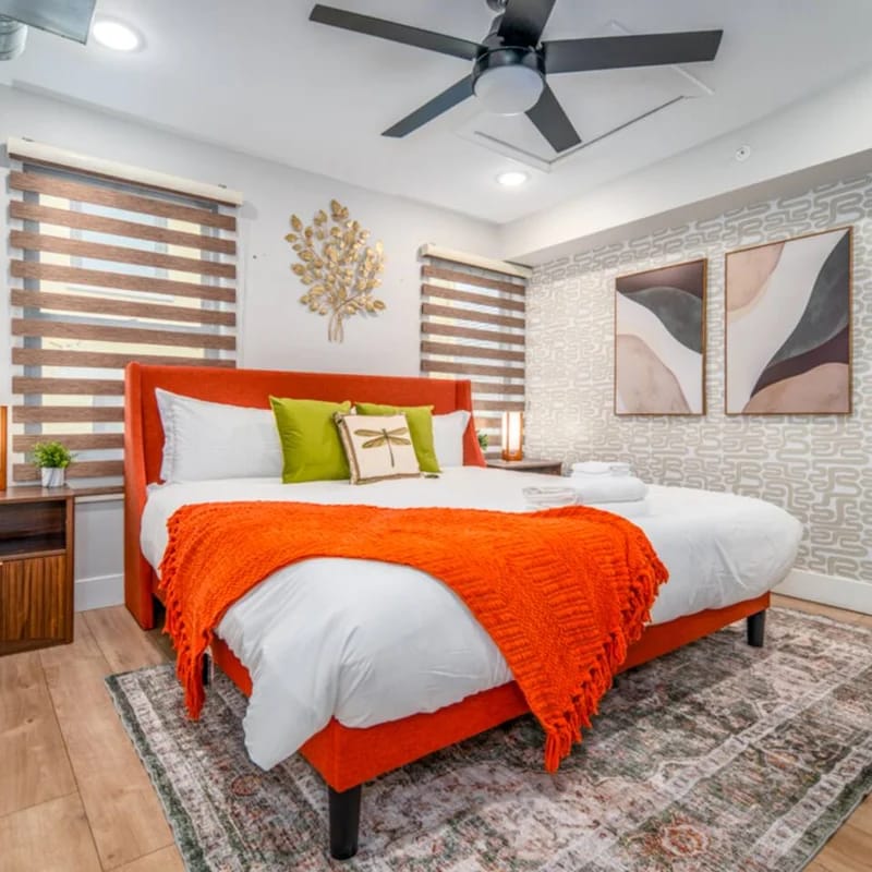 Prime OTR+King Bed+Smart TVs+$ Private Park+4th Fl